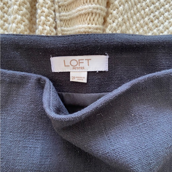 Loft Black Shift mini skirt - Picture 2 of 3